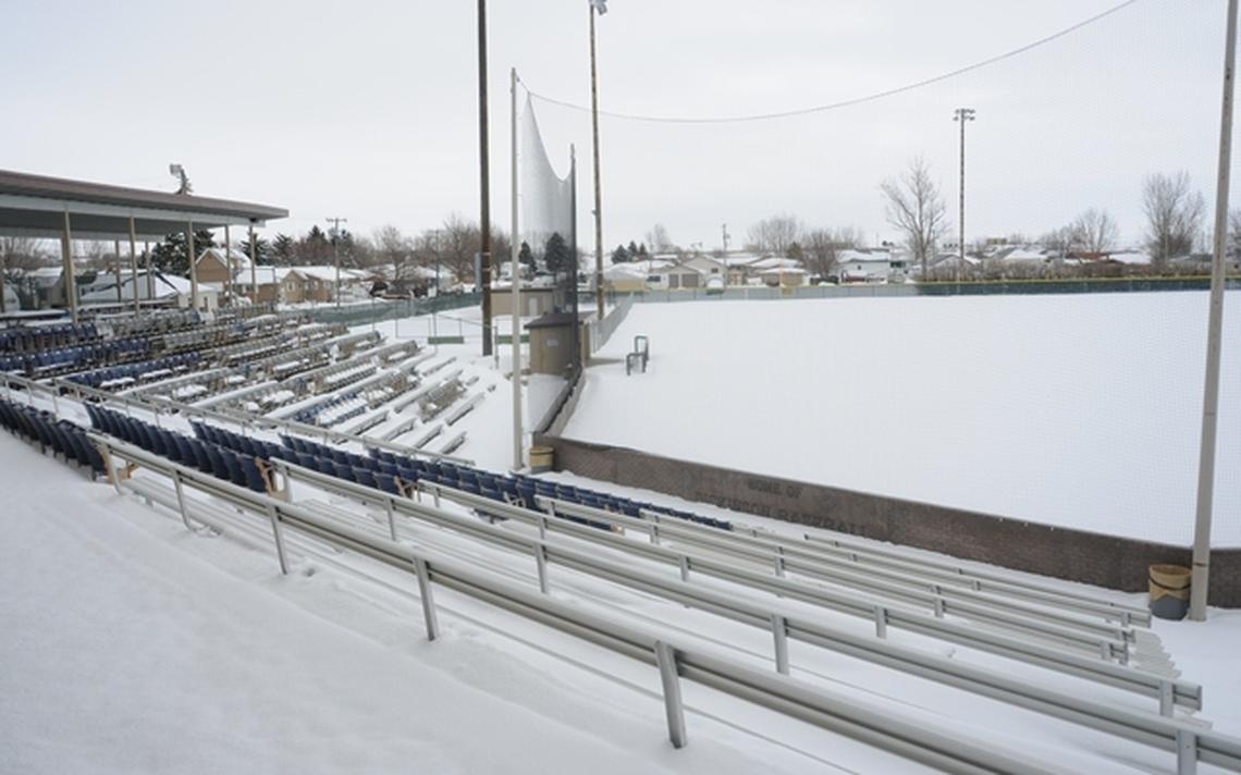 Houston Umpires & Referees prepare for SNOW, SLEET, RAIN & A HARD FREEZE