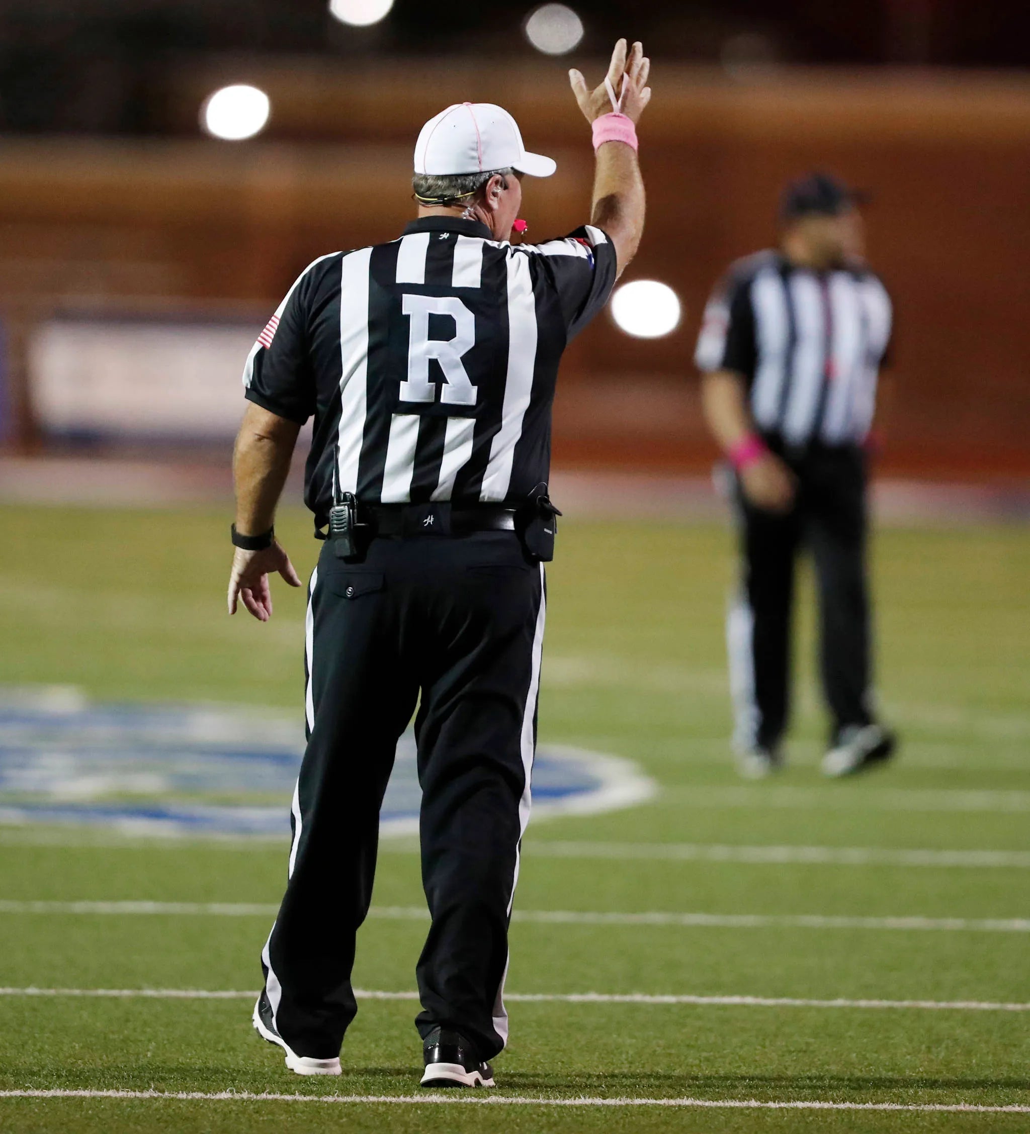 Want to be a 2024 Texas High School & Middle School Football Referee? Training starts NOW!